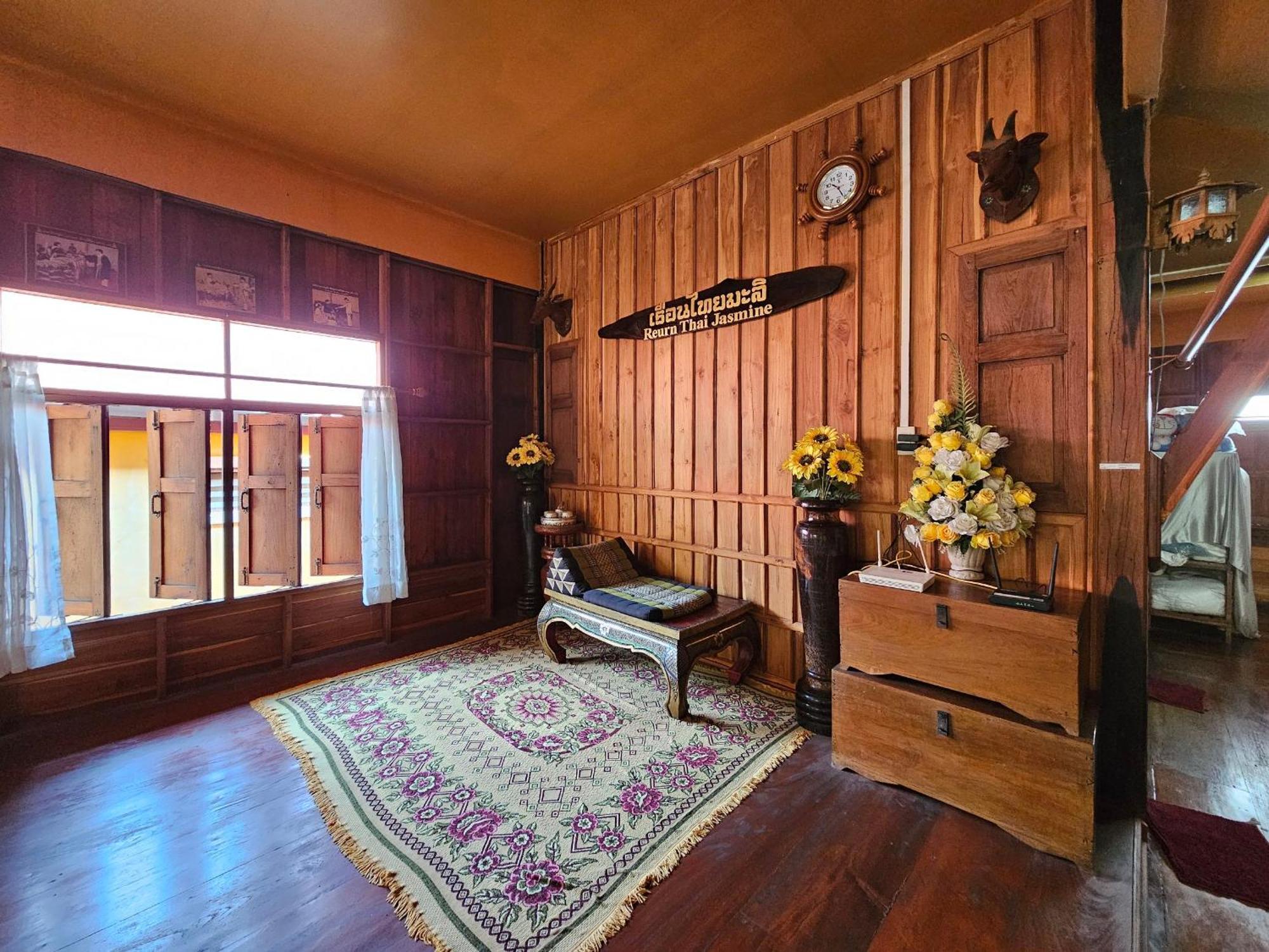บ้านเรือนไทยมะลิเมืองเก่า 素可泰 外观 照片