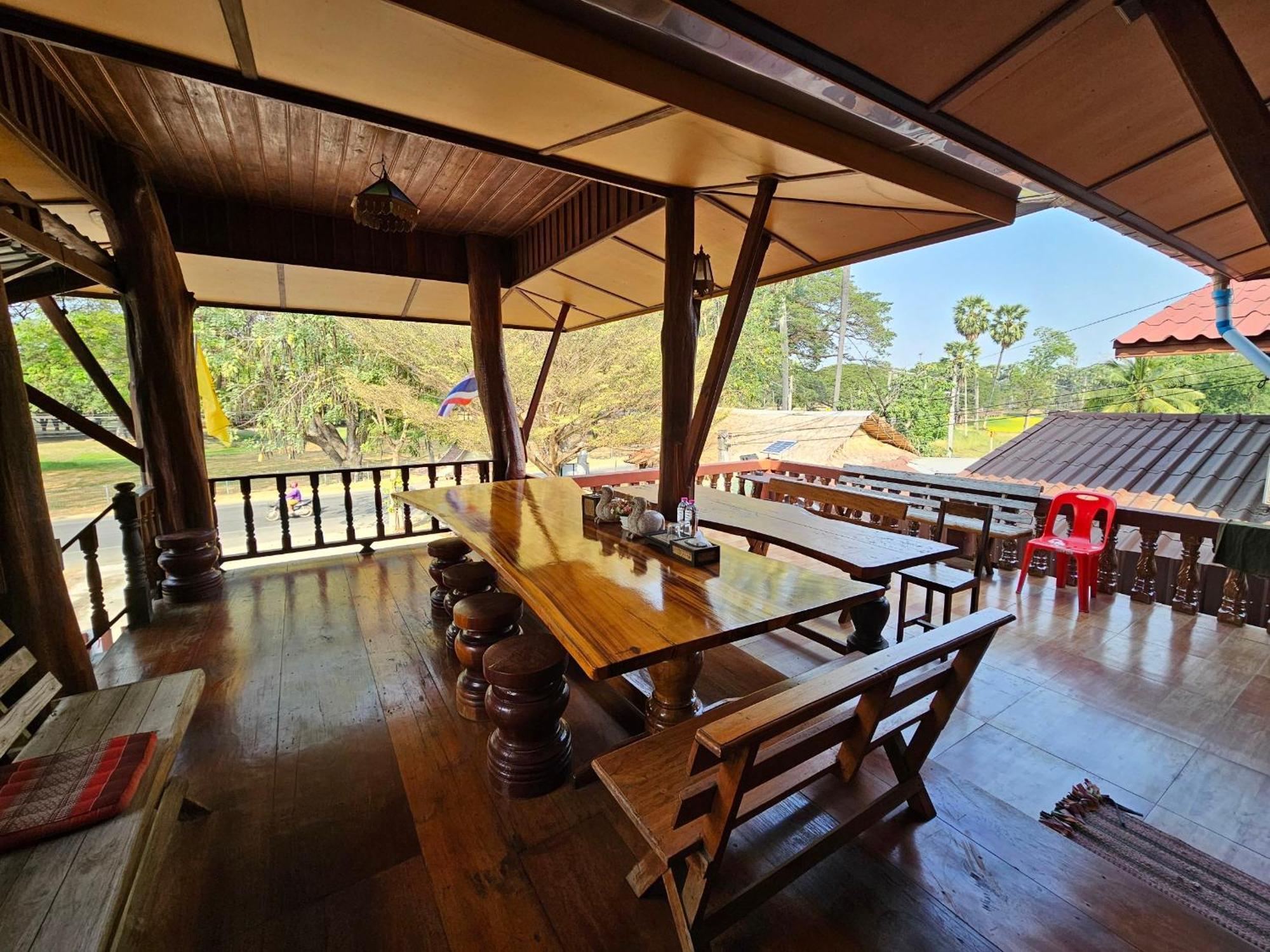 บ้านเรือนไทยมะลิเมืองเก่า 素可泰 外观 照片
