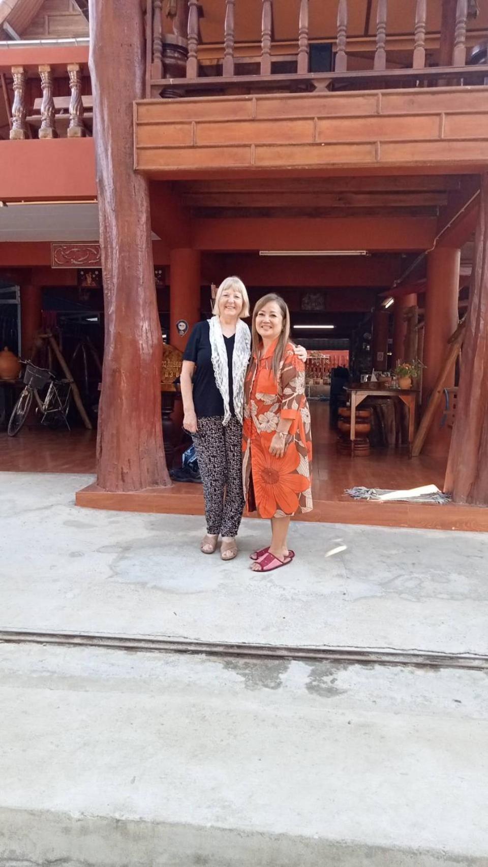 บ้านเรือนไทยมะลิเมืองเก่า 素可泰 外观 照片