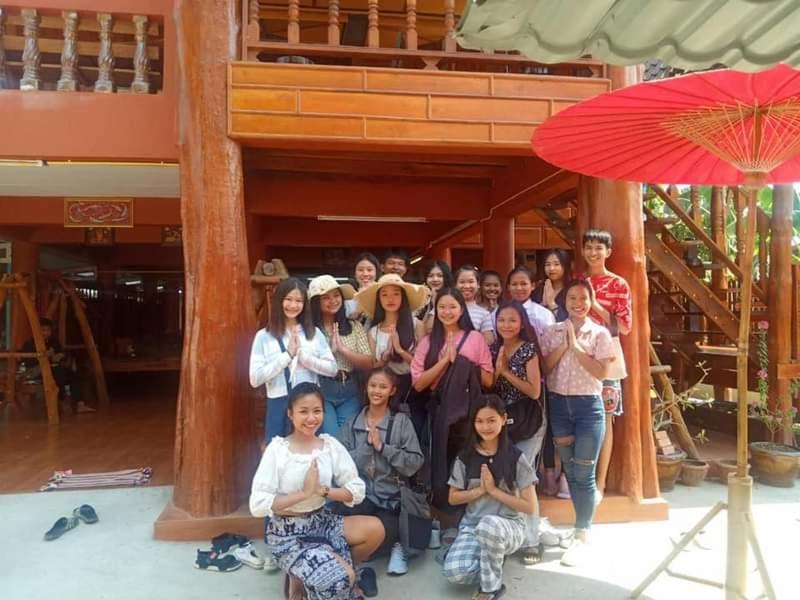 บ้านเรือนไทยมะลิเมืองเก่า 素可泰 外观 照片