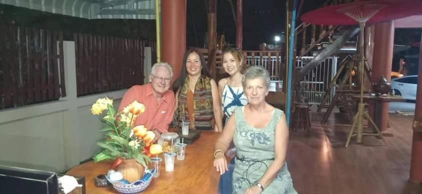 บ้านเรือนไทยมะลิเมืองเก่า 素可泰 外观 照片